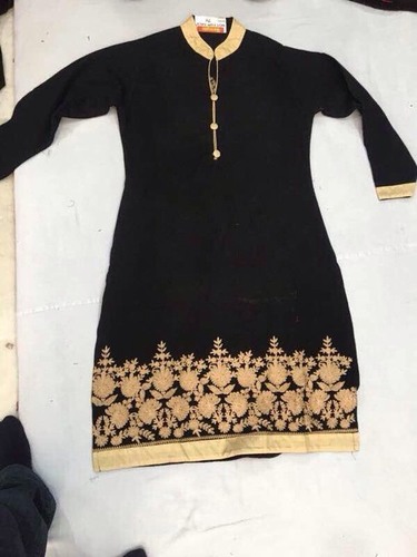 महिलाओं के फैंसी कुर्तियाँ