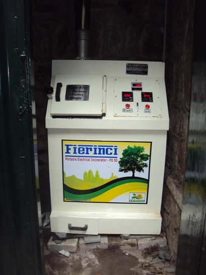 Sanitary Napkin Incinerator - Fully Automatic, White | Hygienic Instant Disposal, 1000 Napkins Per Day, Easy Operation