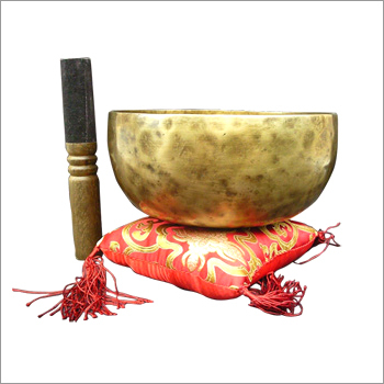 पीतल के गाने वाले कटोरे