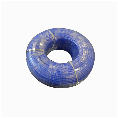 नीली पाइप की रोल