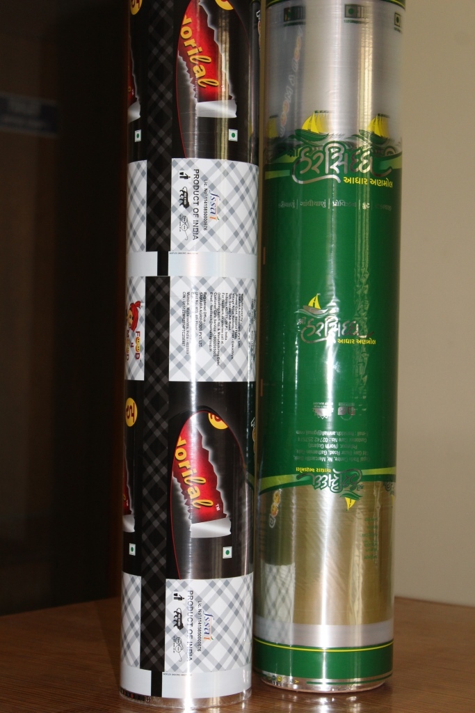 Window Metallized Polyester Film - Color: Silver & Transparent
