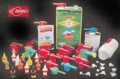 टिन कंटेनरों पर लगे हुए डालने वाले