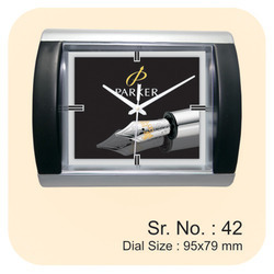 टेबल घड़ी