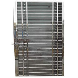 SS दरवाजा