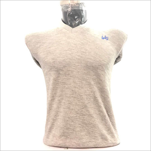 पुरुषों की वी नेक सादा टी-शर्ट