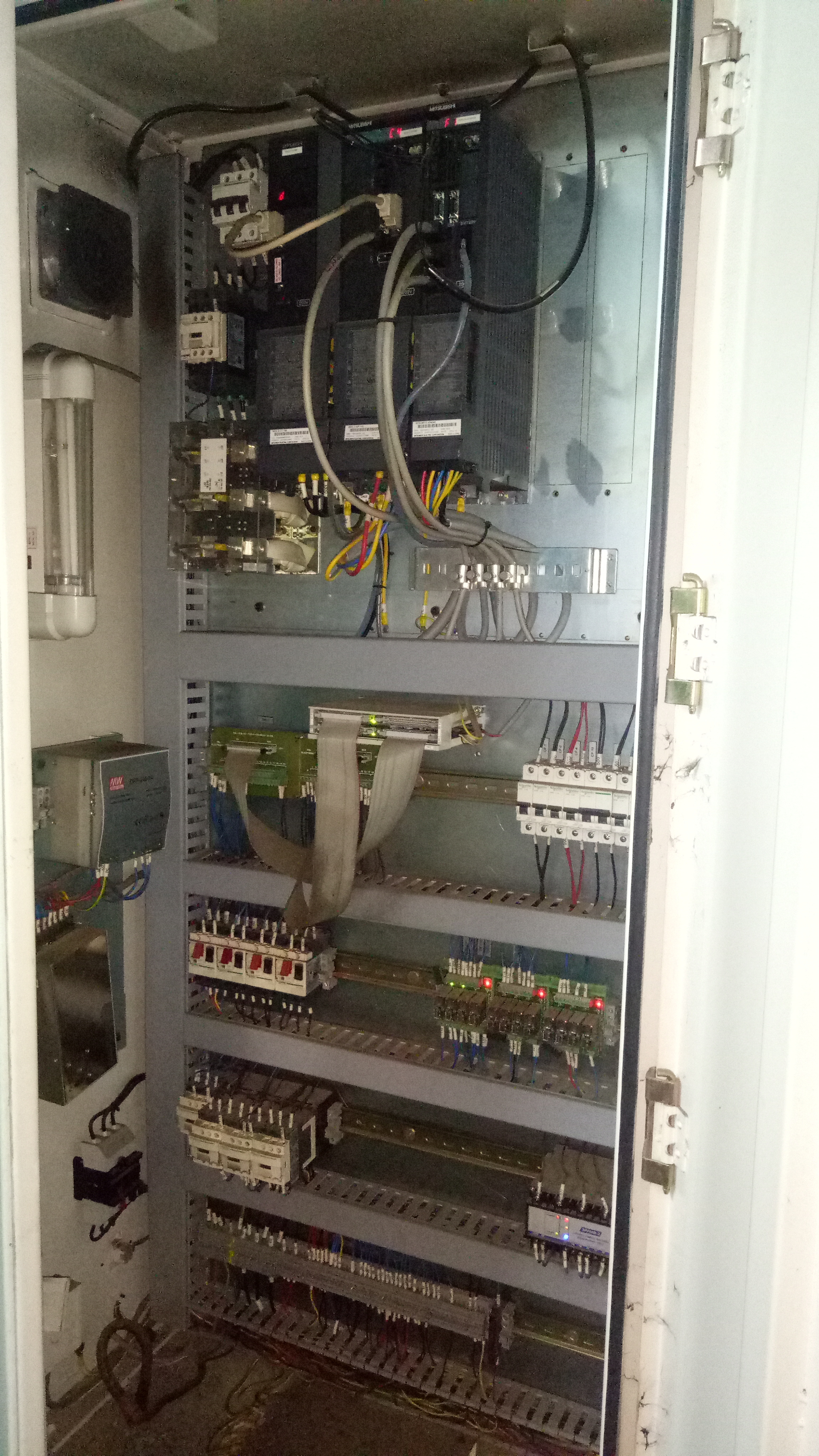 Industrial Vmc Machine