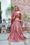 दुल्हन की रेशमी ब्रोकेड लहंगा