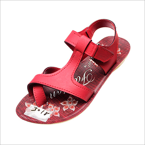 देवियों डिजाइनर पु चप्पल