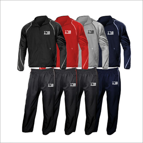 पुरुषों का ट्रैकसूट