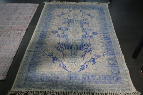 फ्लोर कार्पेट