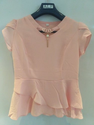 पेप्लम टॉप