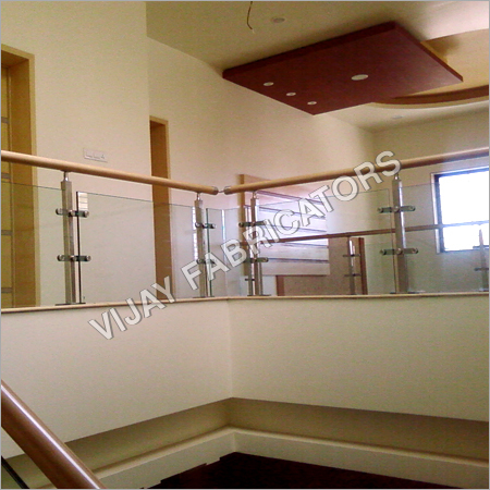 स्टेनलेस स्टील ग्लास रेलिंग