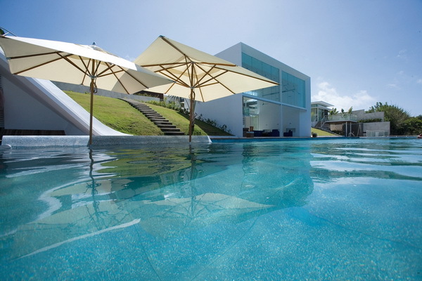 Offset Patio Umbrellas
