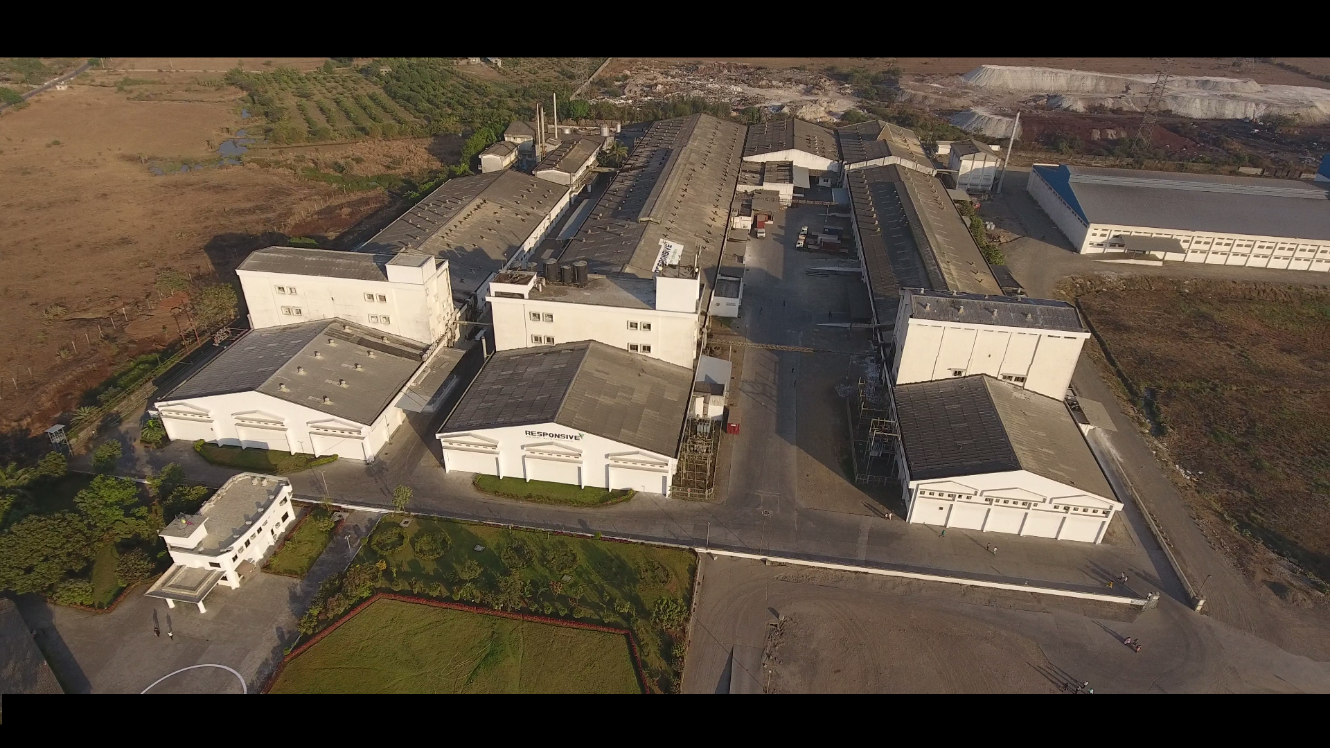 Aerial Photography Services - Robotic Camera | 4k Resolution, 60 Min Flight Time, 1 Sq Km Coverage, High-resolution Images, Fast Turnaround