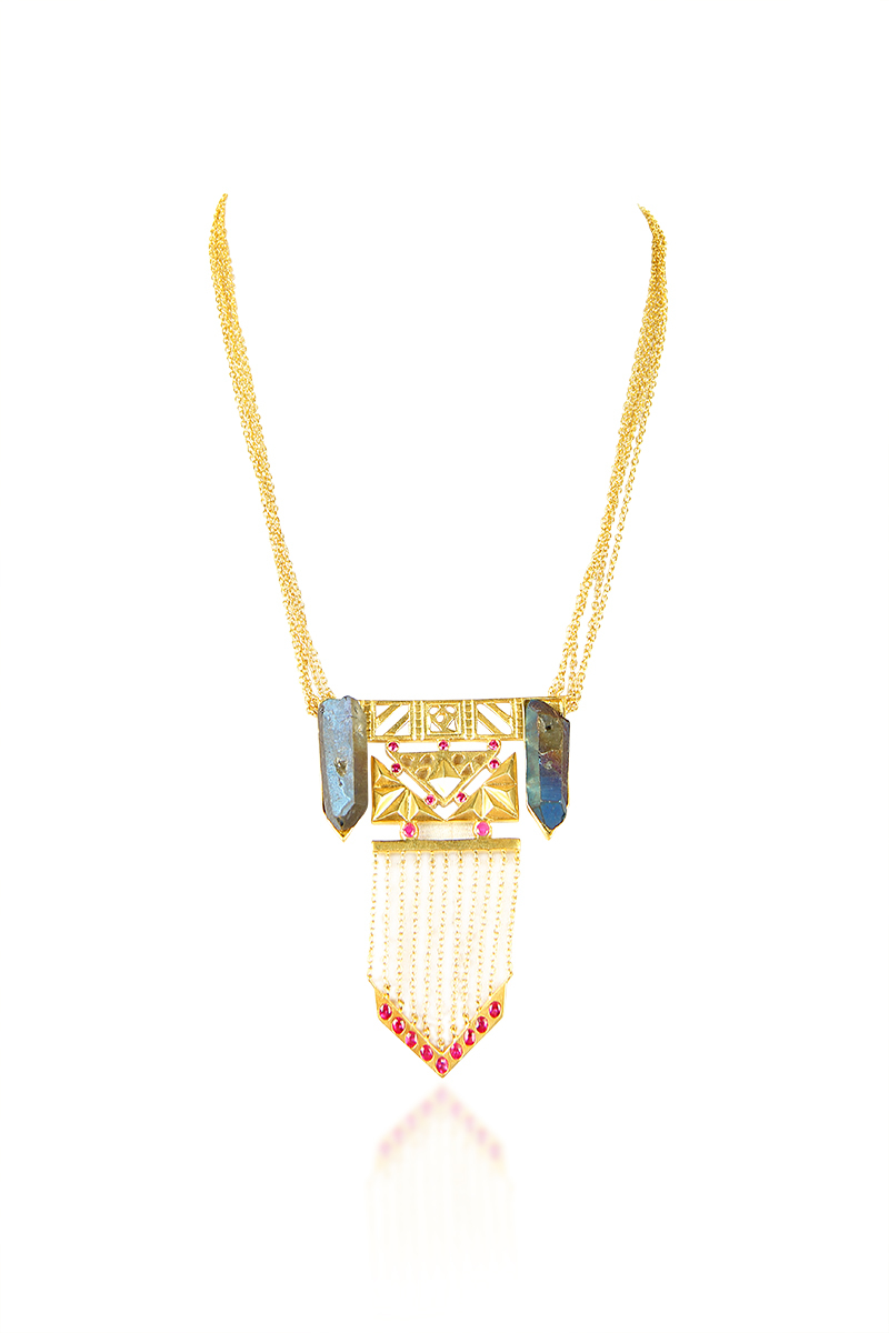 Jewellery Photography Service - High-resolution Images (4000x6000 Px) | Diverse Designs, Enhanced Appeal, Fast Turnaround, Professional Retouching