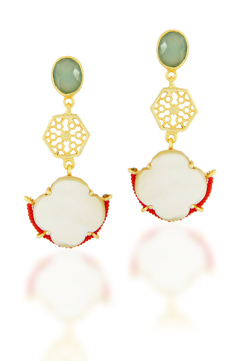 Jewellery Photography Service - High-resolution Images (4000x6000 Px) | Diverse Designs, Enhanced Appeal, Fast Turnaround, Professional Retouching