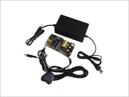 SMPS AC/DC अडाप्टर (1 amp)