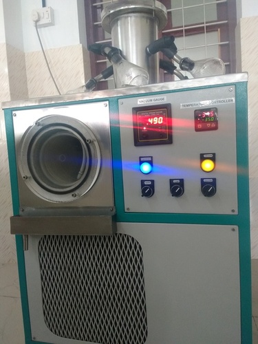 प्रयोगशाला लियोफिलाइज़र