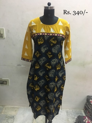 कॉटन प्रिंटेड कुर्ती