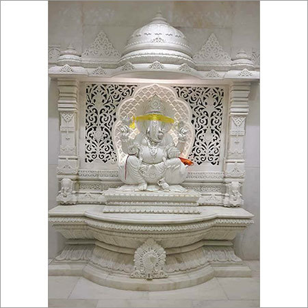 मंदिर के सजावटी पत्थर