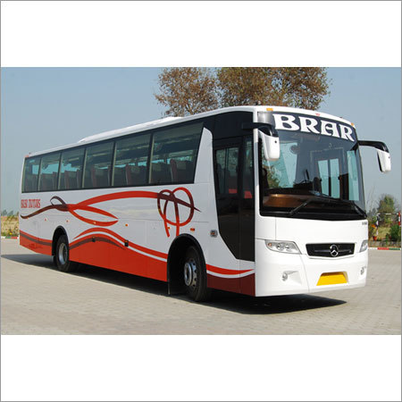 सेमी डीलक्स बस कोच
