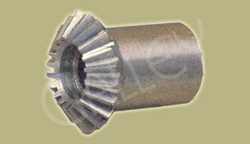 मुख्य कैम बेवल गियर