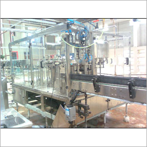 खनिज जल भरने की मशीन