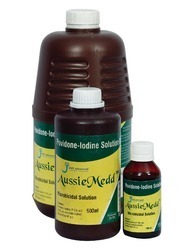 AussieMedd Povidone-Iodine Solution IP एक एंटीसेप्टिक समाधान है, जो बैक्टीरिया और फंगस को नियंत्रित करने के लिए उपयोग किया जाता है। यह त्वचा के संक्रमणों की रोकथाम में मदद करता है और चिकित्सा प्रक्रियाओं के दौरान साफ-सफाई सुनिश्चित करता है।