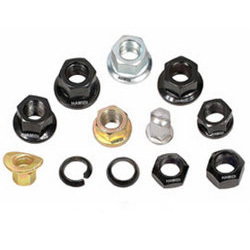 व्हील नट्स