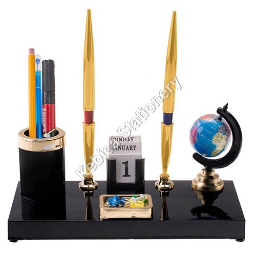 Durable And Rust Proof Pen Stand 202 G