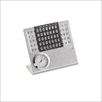 कॉर्पोरेट घड़ी के साथ पेन स्टैंड