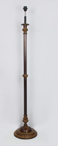 Round Base Floor Lamp Light Source: Energy Saving