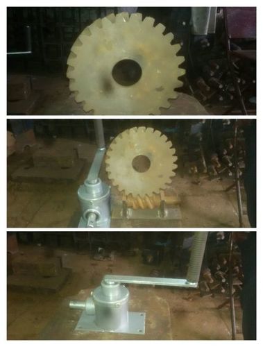 एमएस वर्म रोलिंग शटर राउंड गियर सेट