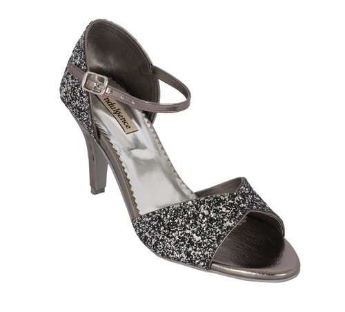 महिलाओं की हील सैंडल