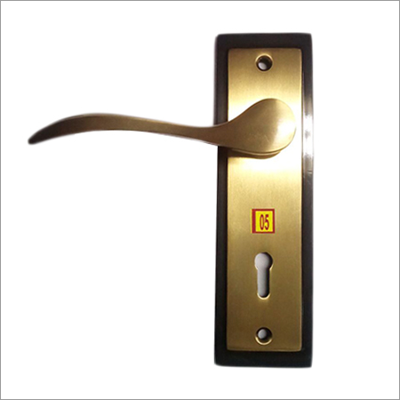 एंटीक डोर हैंडल