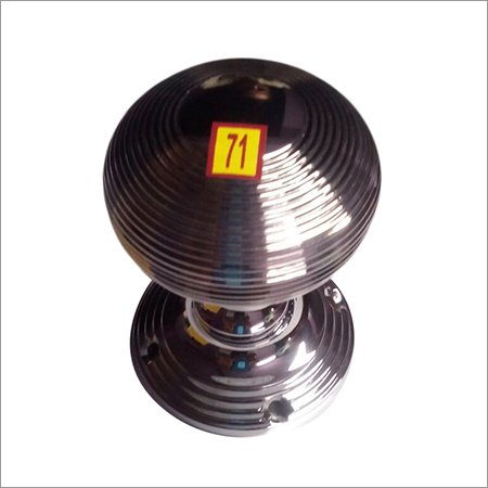 मेटल डोर नॉब्स