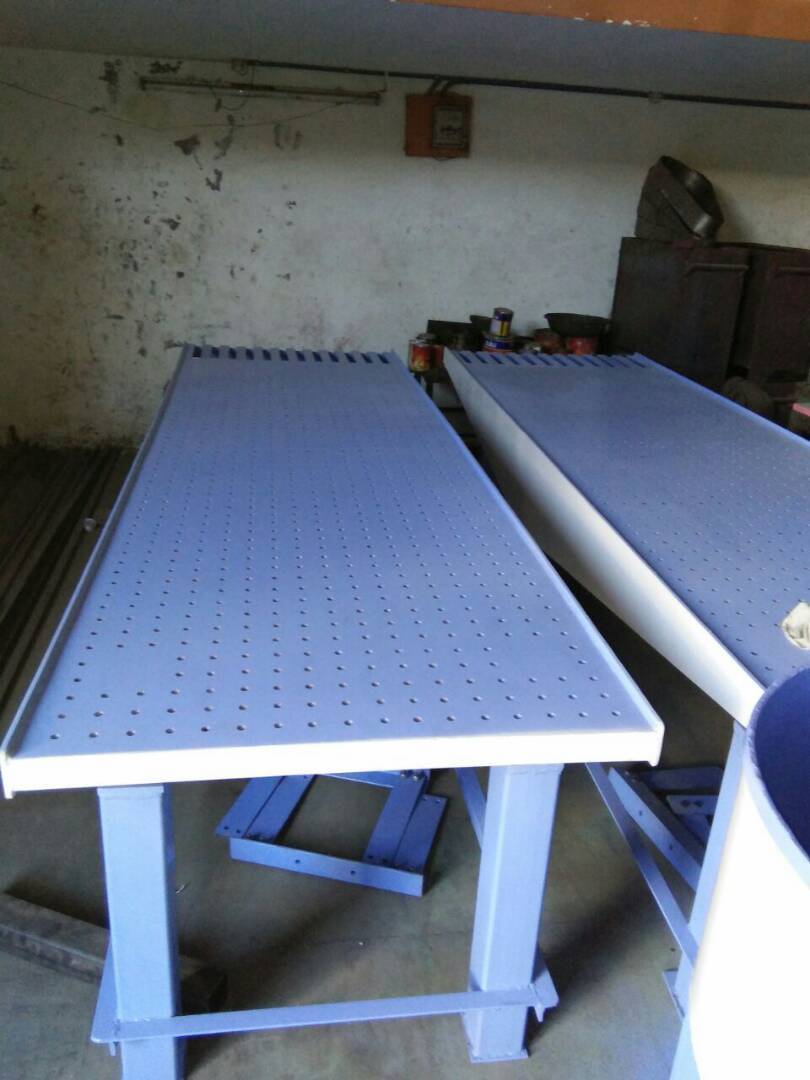 Vibrating Table - Mild Steel, Blue Color | Ideal For Construction Applications