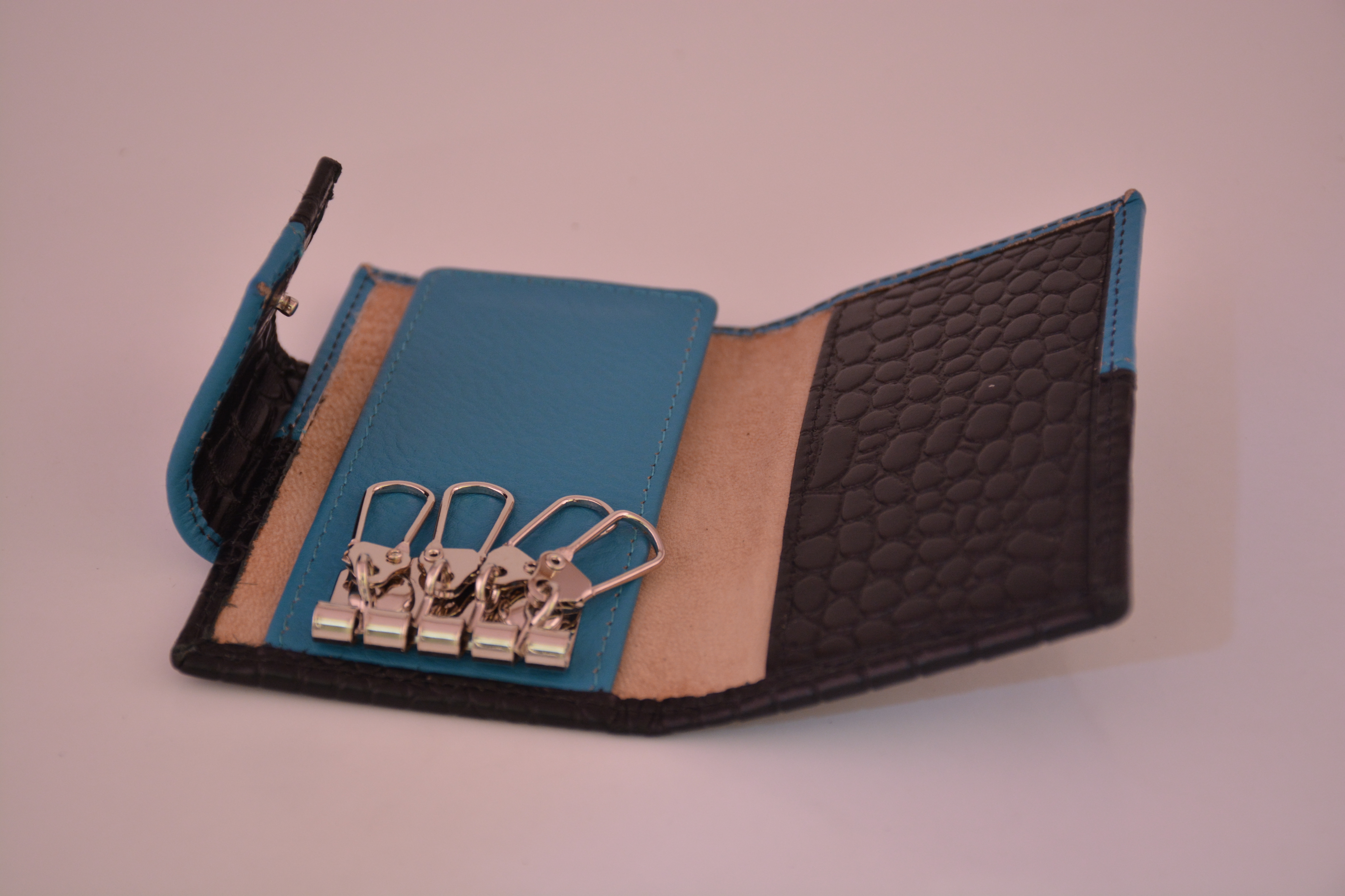 Leather Key Case - Genuine Leather, W=6.5cm, H=9.5cm, T=1.5cm | Sea Blue & Black, 4 Stainless Steel Key Holders, Magnet Lock