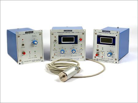 Digital Vibration Meter - Displacement 0-2000 Microns pk-pk, Velocity 0-200 mm/sec pk | Piezo Electric Accelerometer, LCD Display