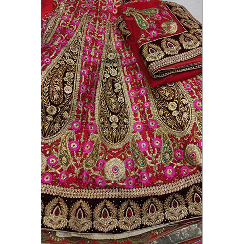 डिज़ाइनर लेहंगा