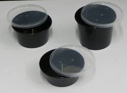 पारदर्शी प्लास्टिक के कंटेनर