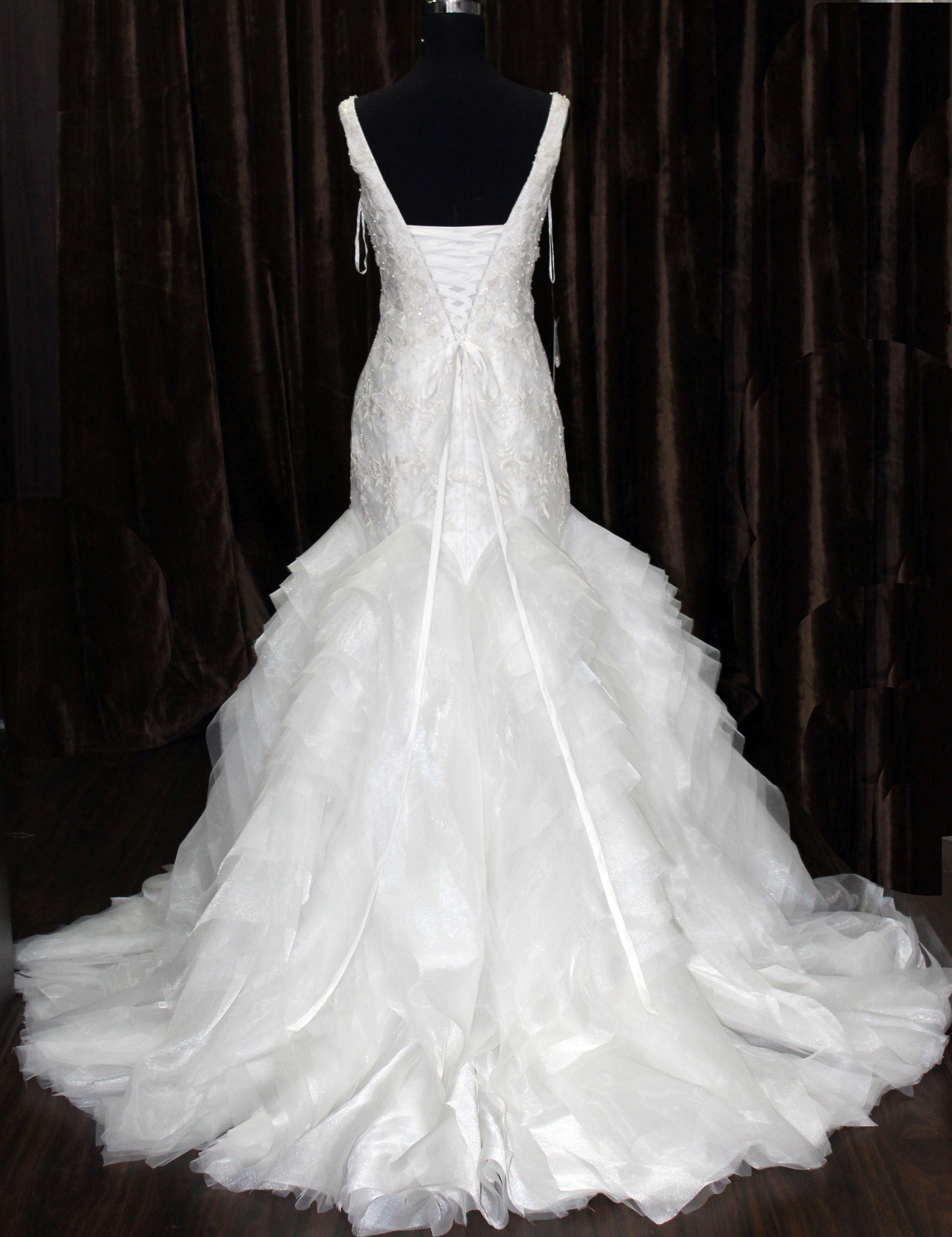 Bridal Gown - High Quality Fabric, Floor Length , Shimmering White Color, Elegant Neck Pattern, Wide Flare Design, Lightweight And Comfortable