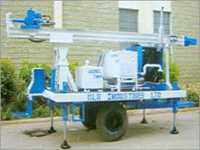 लीबिया में ट्रेलर माउंटेड ड्रिल रिग