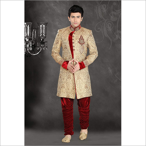 क्रीम इंडो वेस्टर्न शेरवानी