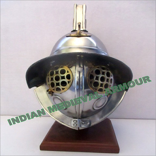 ग्लेडियेटर हेलमेट