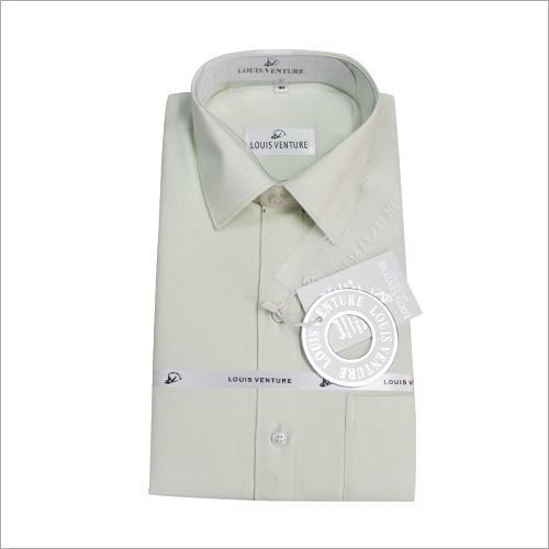 हल्का रंग का औपचारिक शर्ट