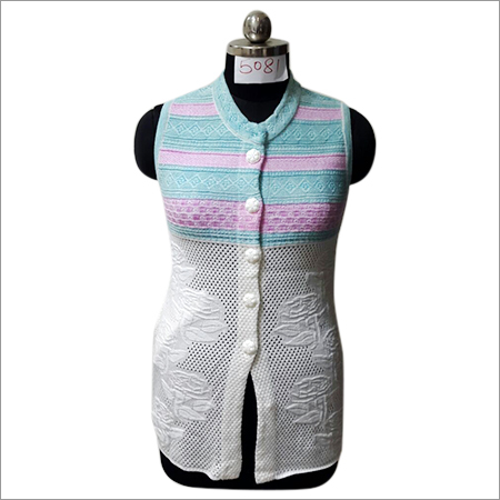 महिलाओं के आधे आस्तीन वाला कार्डिगन