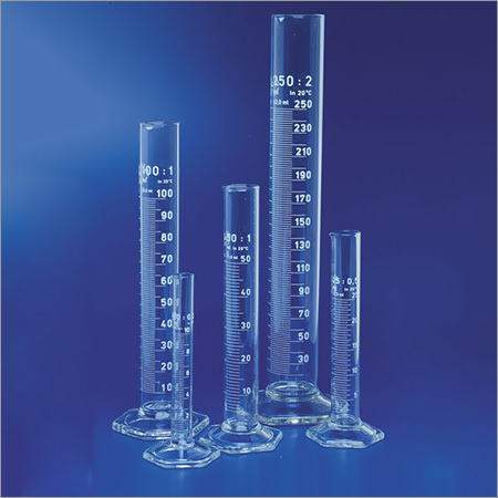 Measuring Cylinders - Borosilicate Glass, Various Sizes | Class A Accuracy, Hexagonal Base, Metric & Imperial Graduation, High Temperature Resistance, Pouring Lip
