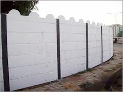 कंक्रीट कंपाउंड वॉल