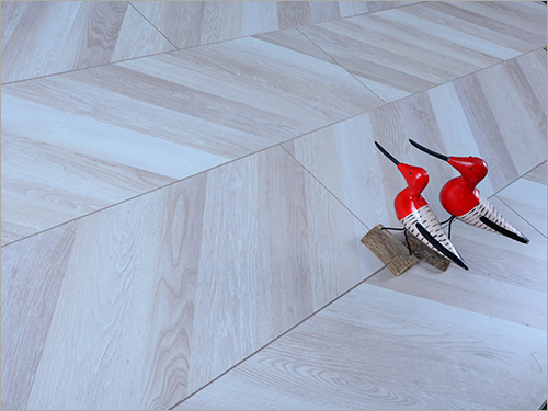 लैमिनेट फिशबोन टाइल